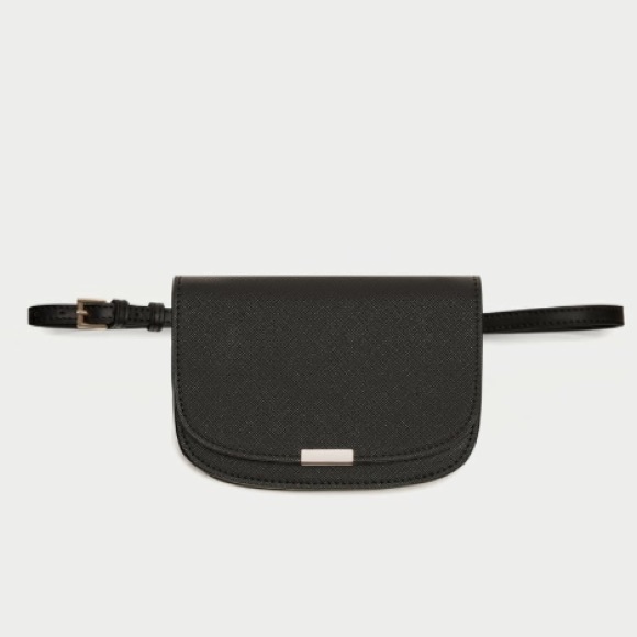 Zara Handbags - 🆕 ZARA Crossbody belt bag.